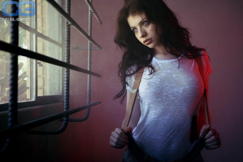 sex-michelle-trachtenberg-nude-playboy-busty-bitch-close