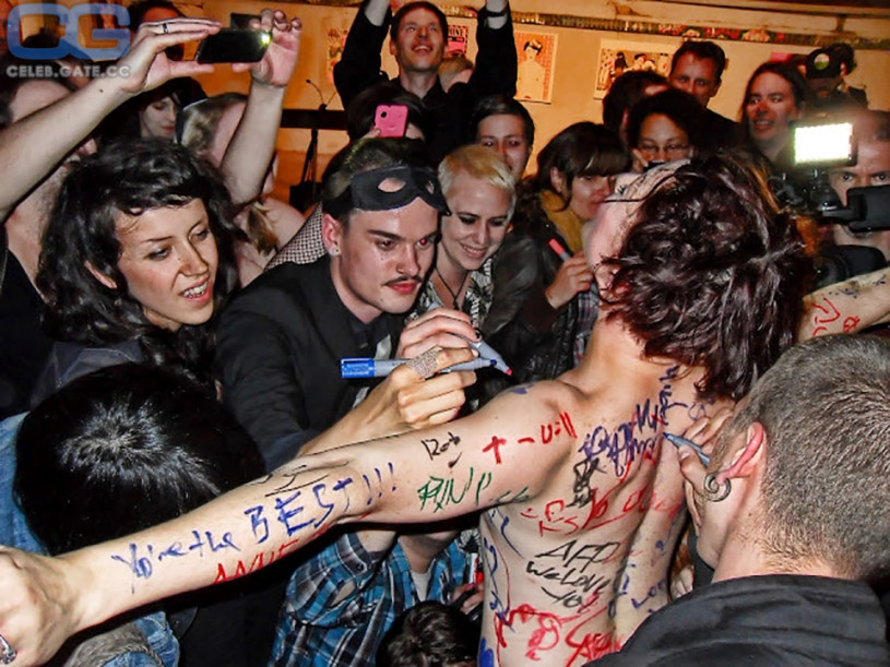 Amanda Palmer Nude Pictures Photos Playboy Naked Topless Fappening