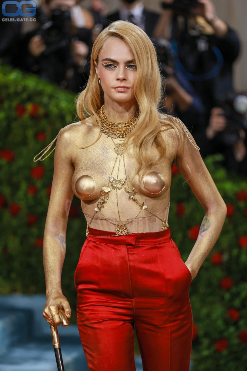 Cara Delevingne Nackt Nacktbilder Playboy Nacktfotos Fakes Oben Ohne