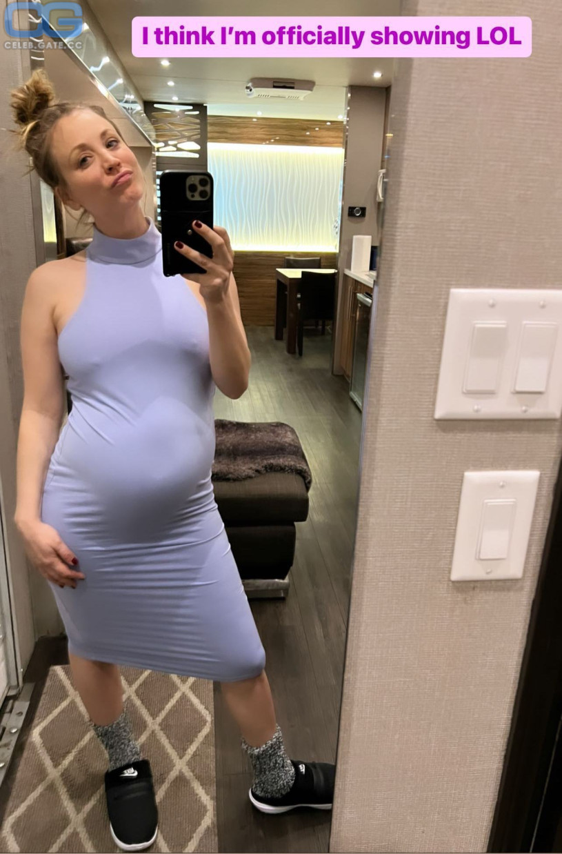Kaley Cuoco nackt, Nacktbilder, Playboy, Nacktfotos, Fakes, Oben Ohne