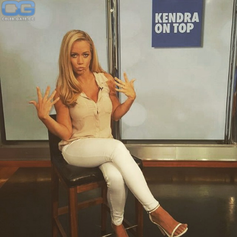 Kendra Wilkinson Nackt Nacktbilder Playboy Nacktfotos Fakes Oben Ohne