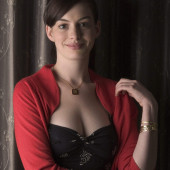 Anne Hathaway 