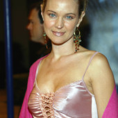 Sharon Case 