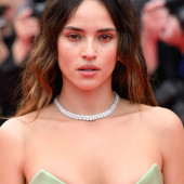 Adria Arjona 