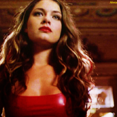 Alexa Davalos 