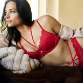 Amira Pocher 