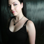 Amy Lee 