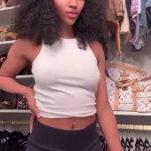 Angel Reese 