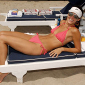 Angie Harmon bikini