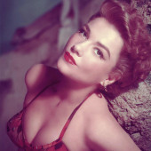 Anne Baxter 