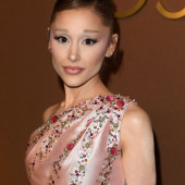Ariana Grande 