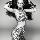 Bella Hadid 