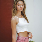 Bella Podaras