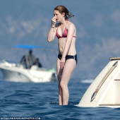 Bonnie Wright 