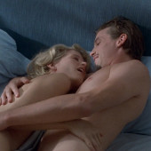 Bridget Fonda 