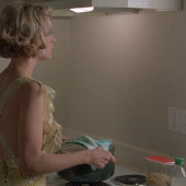 Bridget Fonda 