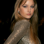 Leelee Sobieski 