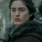 Danielle Galligan 