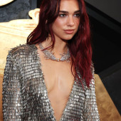 Dua Lipa 