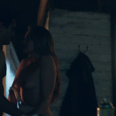 Elisabeth Moss