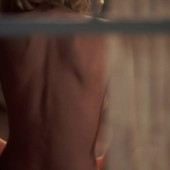Elisha Cuthbert 
