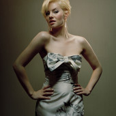 Elisha Cuthbert 