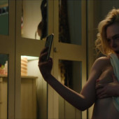 Elle Fanning 