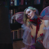 Elle Fanning 