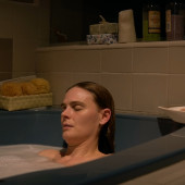 Emily Deschanel 