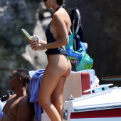 Emily Ratajkowski 