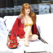 Florence welch boobs