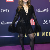 Haley Lu Richardson 