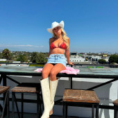 Haliey Welch 
