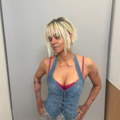 Halle Berry 