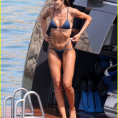 Izabel Goulart 