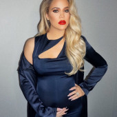 Khloe Kardashian pregnant
