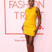 KiKi Layne 