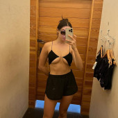 Kira Kosarin 