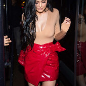 Kylie Jenner cleavage