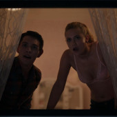 Lili Reinhart 