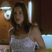 Lindsay Sloane 