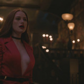 Madelaine Petsch 