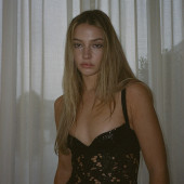 Madelyn Cline 