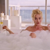 Margot Robbie 