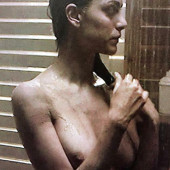 Miriam Leone 