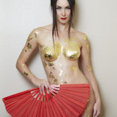 Natalie Glebova body painting