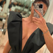 Nazan Eckes 