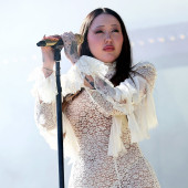 Noah Cyrus 