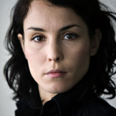 Noomi Rapace sexy