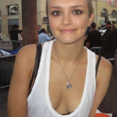 Nsfw olivia cooke Picture Gallery